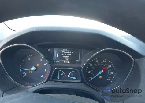 2015 Ford Focus S из США, поврежденный, VIN 1FADP3E26FL313012